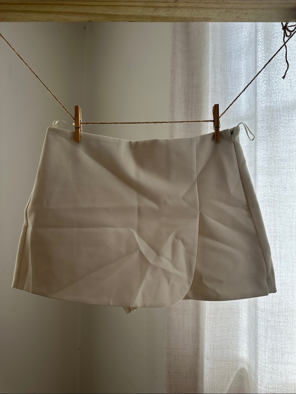 ZARA Cream skort
